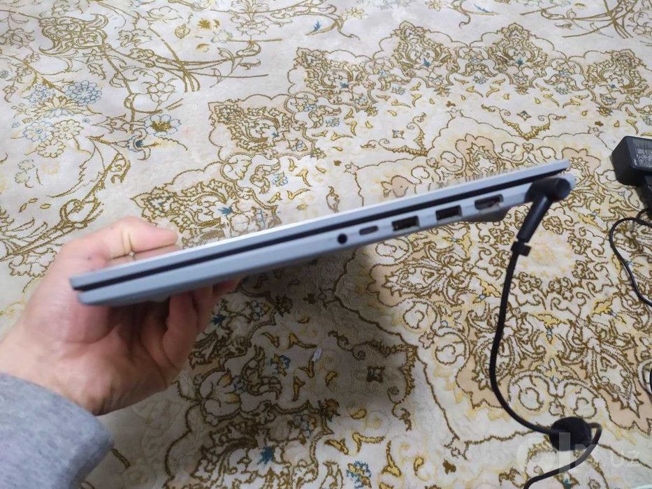 ASUS Vivobook i5-13