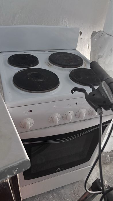 Продам плитку+духовку