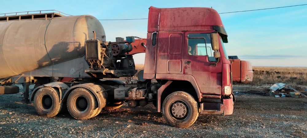 HOWO тягач с прицепом (цементовоз)