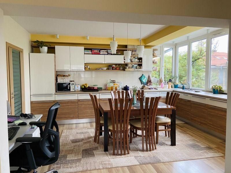 Дава се под наем Тристаен апартамент в София, Гео Милев - 100 кв.м за 777.75 € - Снимка #2