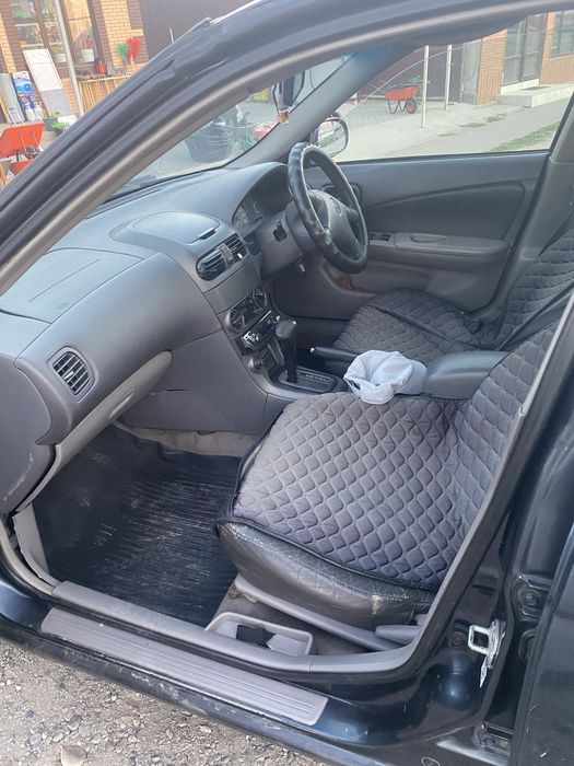 Nissan sunny 2000 год