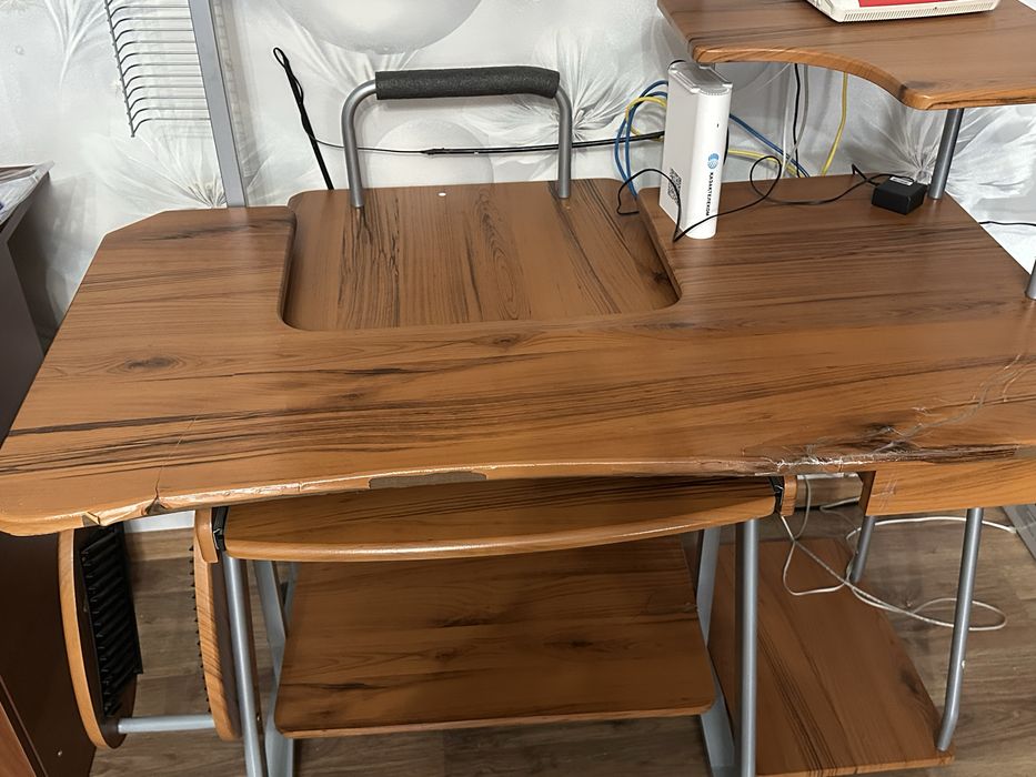 Стол игровой продаеться