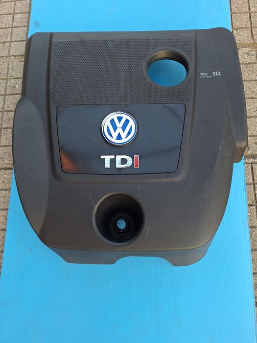 Golf 4 Bora капак за  двигател 1.9 TDI помпа дюза супер здрава