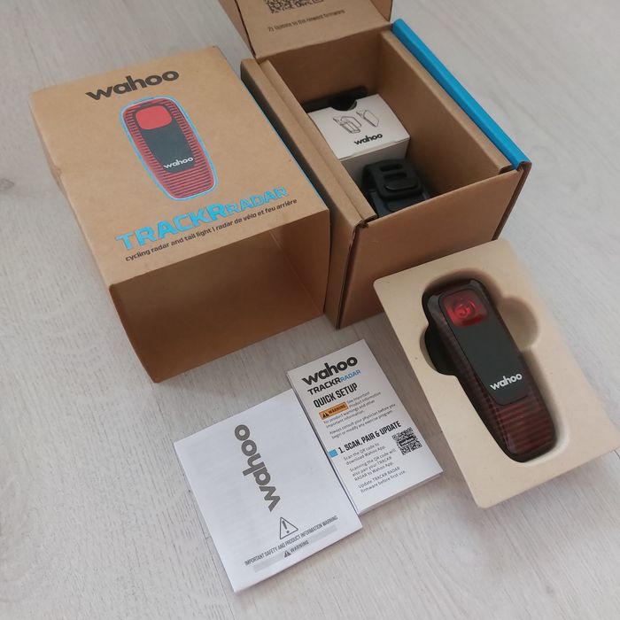 Вело радар и адаптивна задна светлина Wahoo TRACKR RADAR • Пълен Комплект • Като Нов