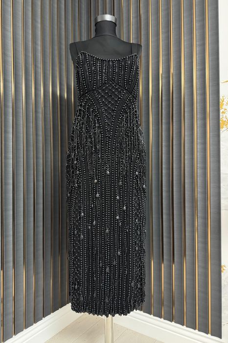 Vând rochie ASOS ,purtata o singura data,tip BIJUTERIE