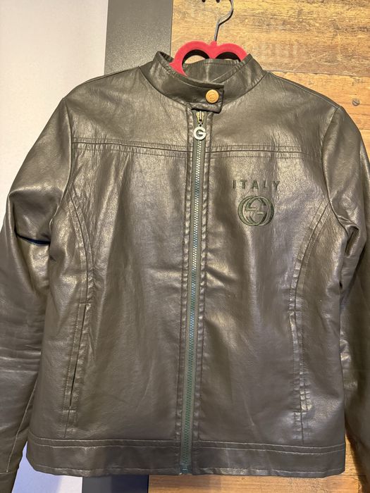 Тъмнозелено кожено яке