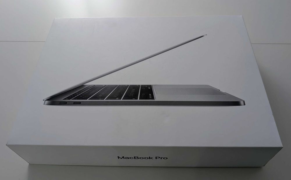 MacBook Pro 13 2017 Retina i5 2,3 GHz, 8 GB, SSD 256 Stare Foarte Buna