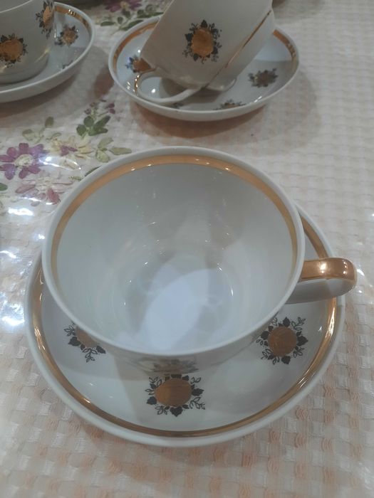 Рижский фарфор, чайный сервиз 
"Золотая роза" на 6 персон