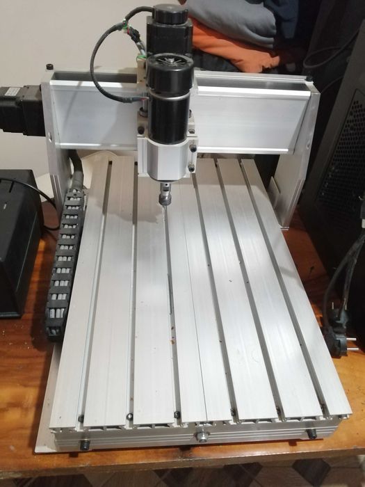 Cnc 4030 pentru neferoase și lenm