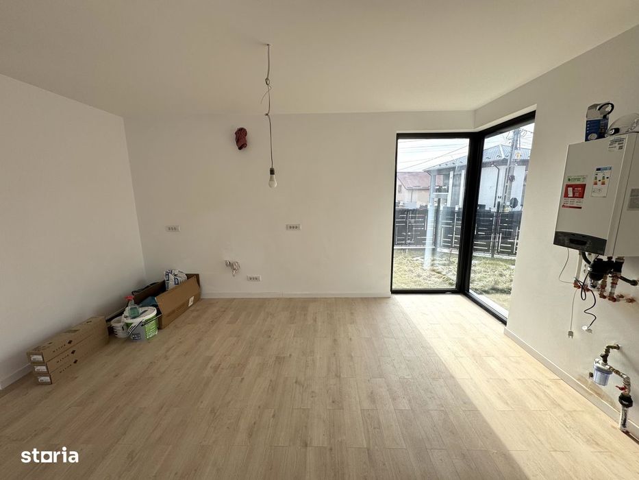 Miroslava centru! 540 mp teren! Family Market! Casa 4 camere 2 bai!