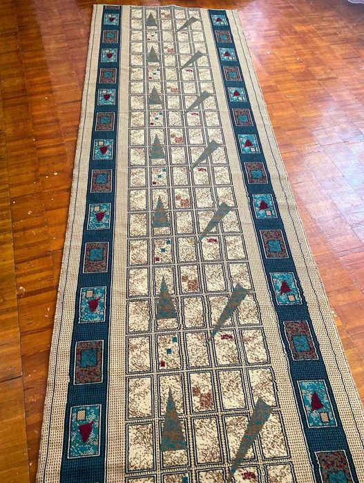 Продается ковер дорожка