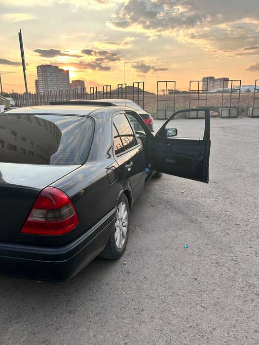 Продам w202 c280 Мэрин