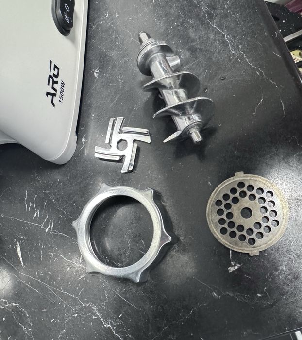 Мясорубка arg белая