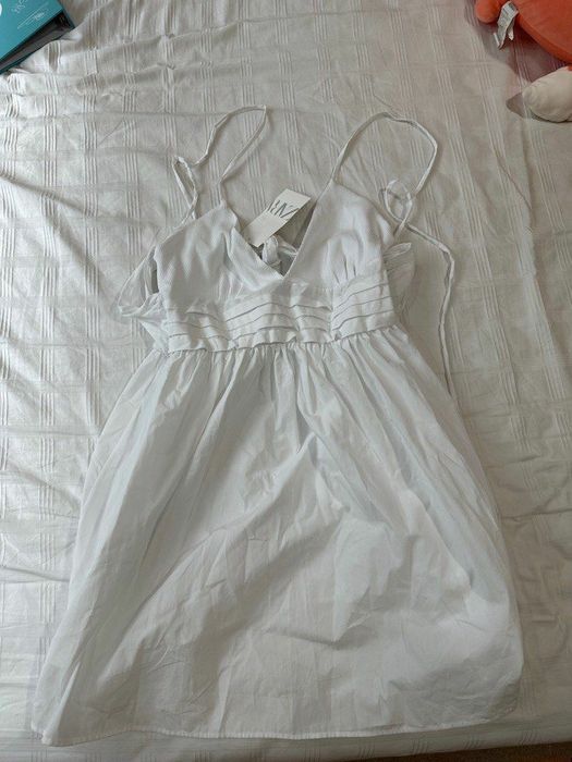 Бяла плажна рокля Зара