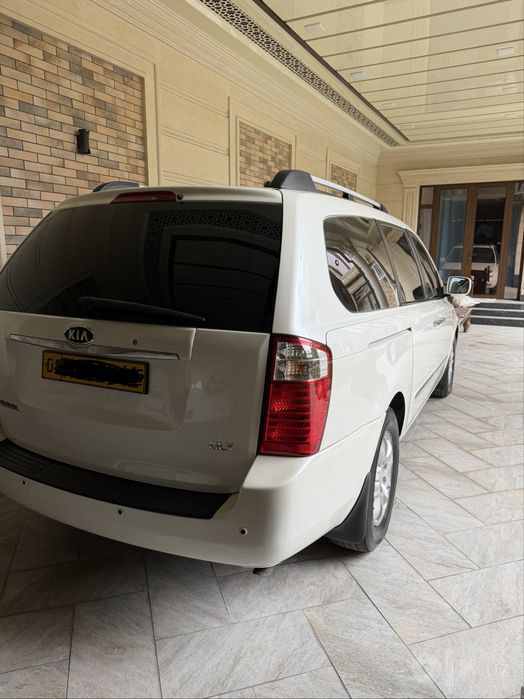 Kia karnival 2007 yil