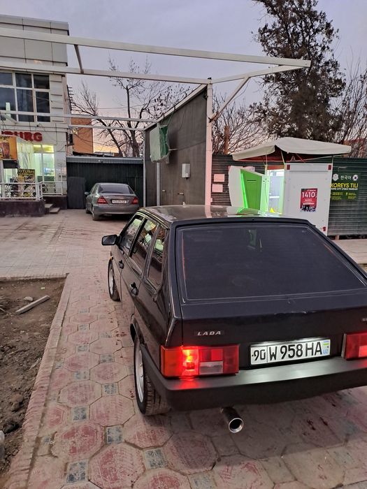Lada 2109 sotiladi salon chexol tarpetka zor tex pasport metan