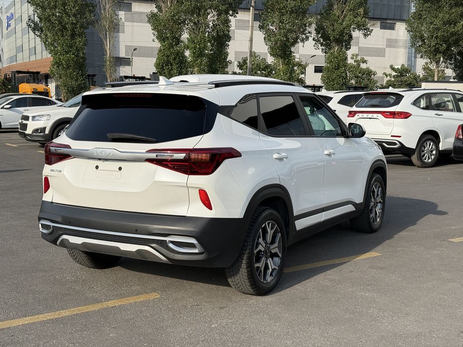 Kia seltos Prestige 2022