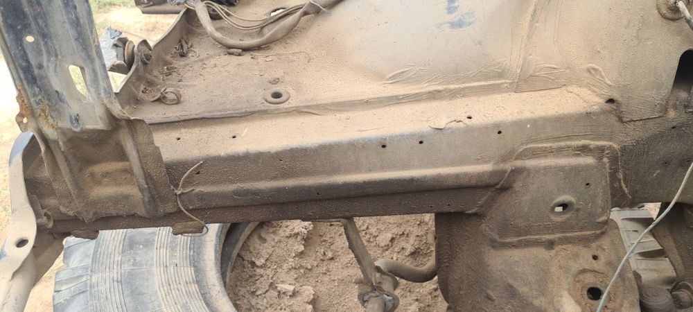 Мерседес бенс 190 х 201 кузов запчатга сотилади