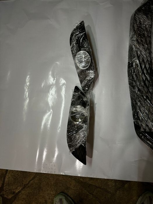 Vand piese VW si Mercedes