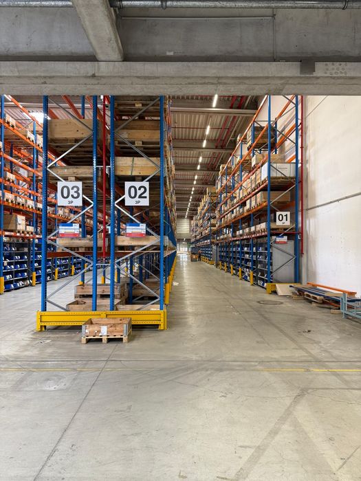 Rafturi metalice industriale