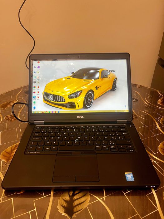 Продавам Компактен лаптоп DELL Latitude E5450