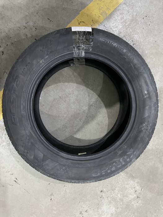 Продам летнюю резину.