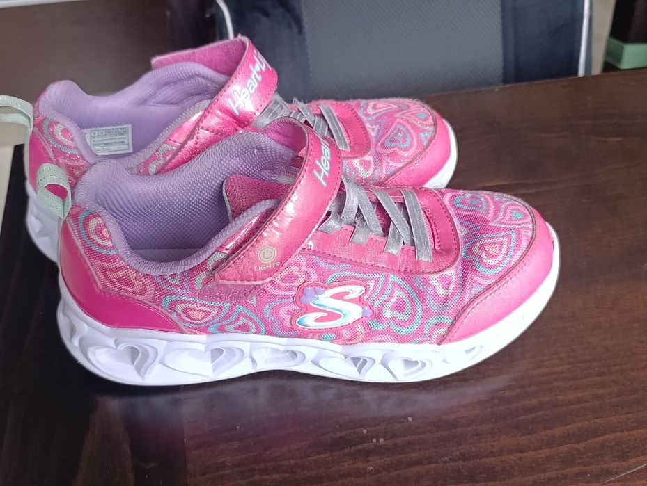 Светещи маратонки Skechers, 36 номер
