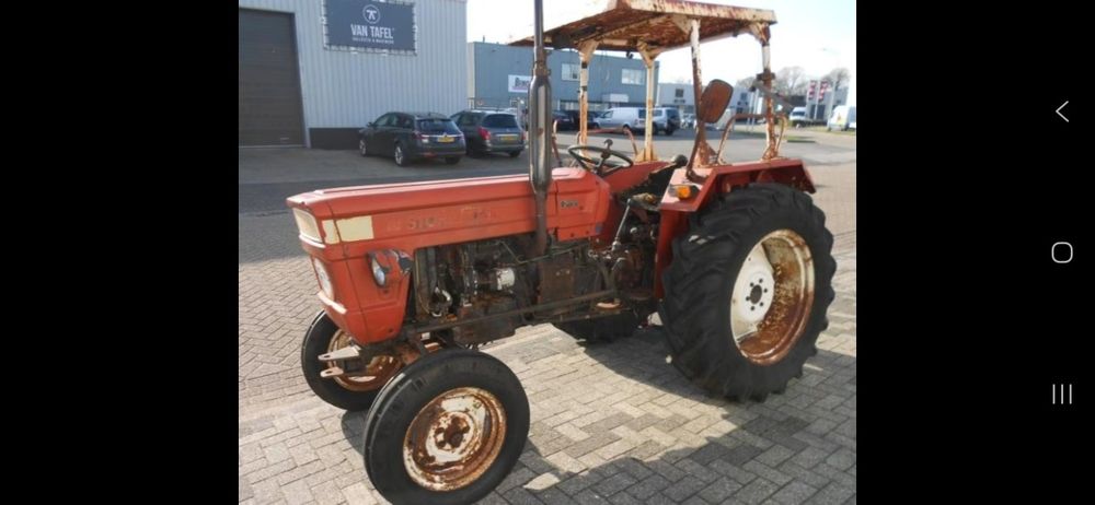 Tractor Fiat 502 cu semicabina