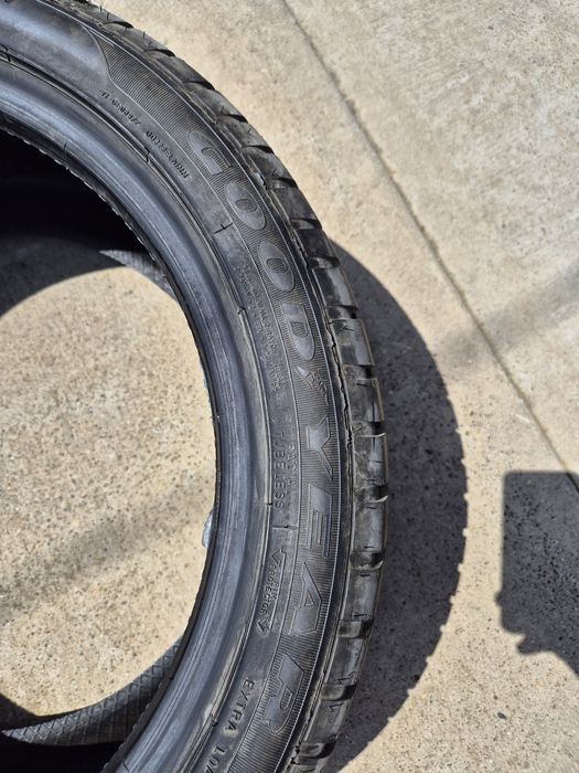 Vand caciucuri GOOD YEAR 245/40/17