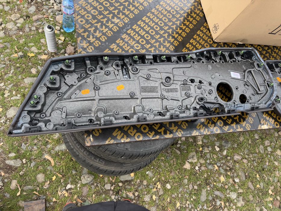 Кора за врата БМВ И8/BMW I8