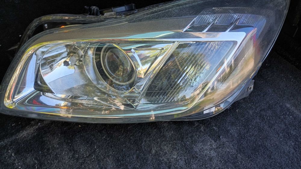 Ляв фар за Опел Инсигния А