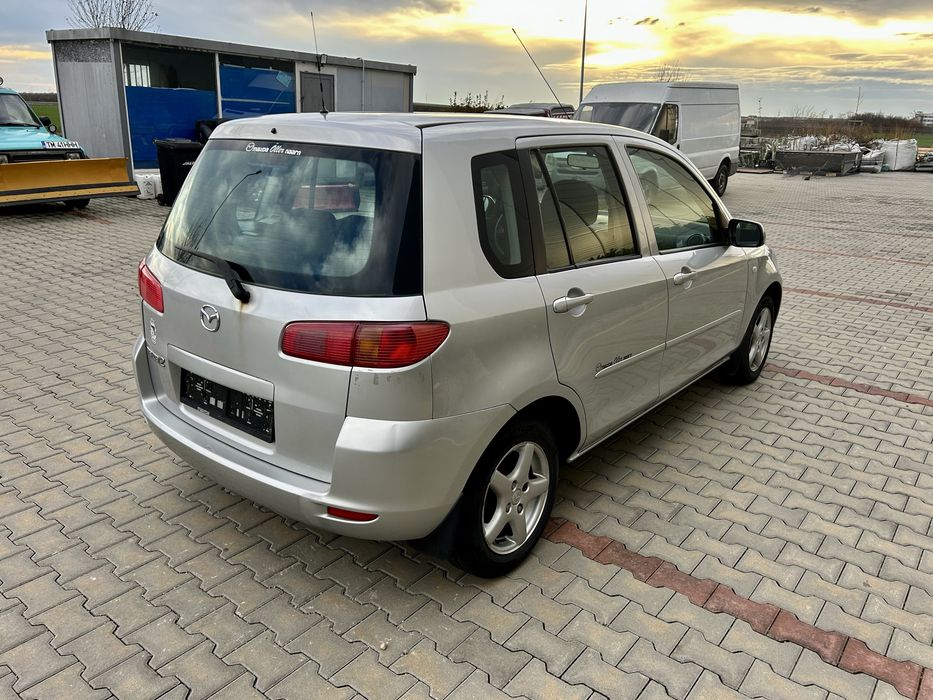 MAZDA 2 2006 — imagine 3