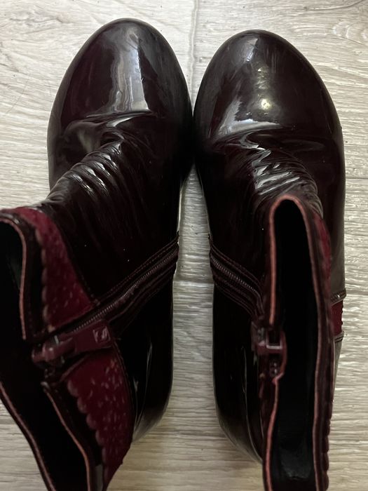 Отдам детскую обувь