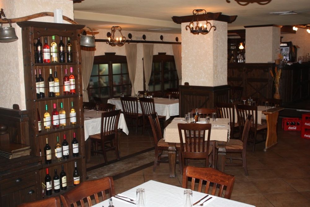 Отдавам под наем ресторант (парти център)