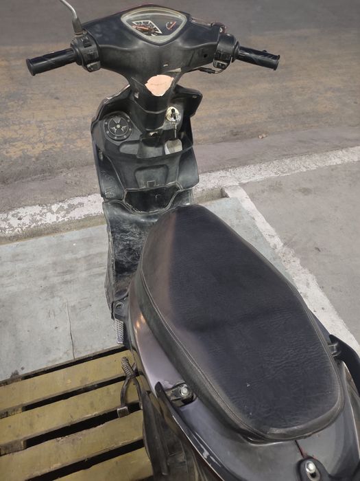 Скутер срочно сотилади