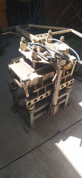 Вибро станок на один блок  и пилорамаа