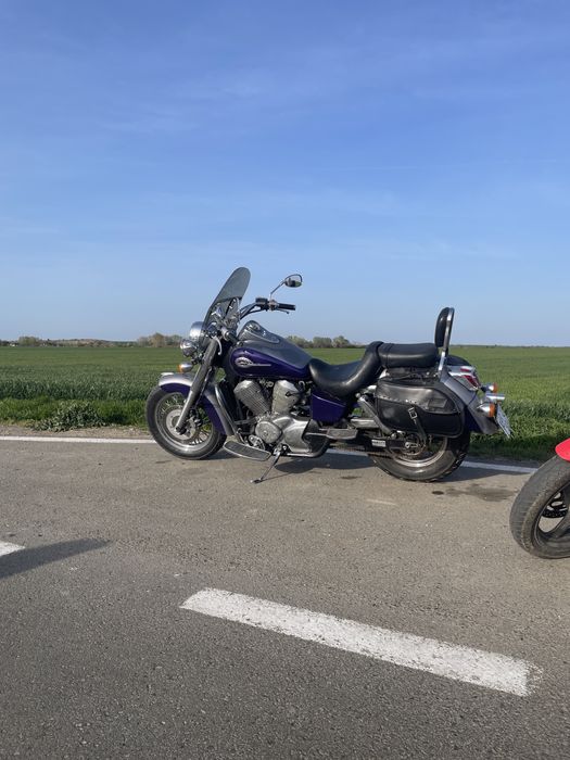 Vând honda shadow ace 750