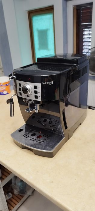 DeLonghi magnificaS perfect cu garanție