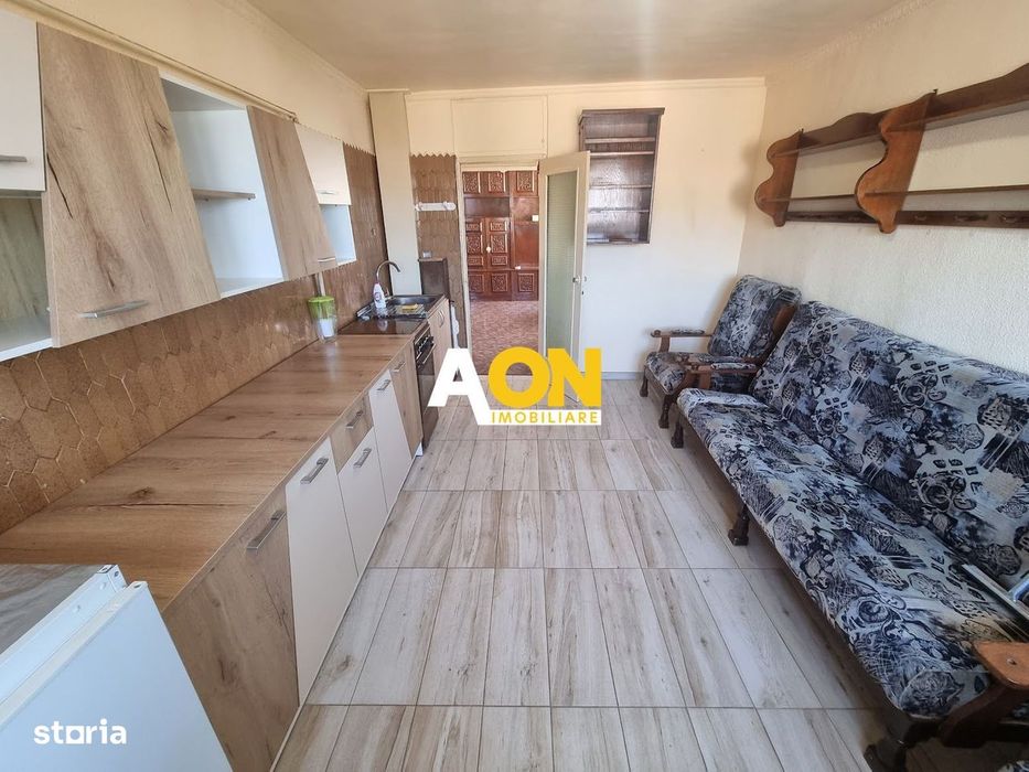 Apartament 3 Camere Decomandat, Zona Cetate