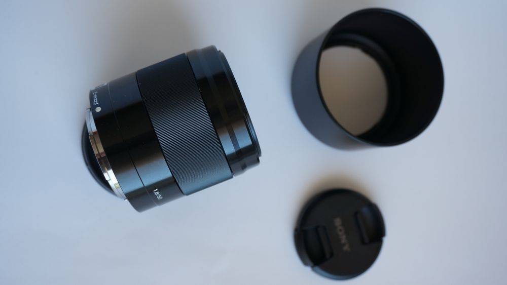 1.8/50 Sony 50 mm OOS  E-mount Обективът сони 50mm f1.8