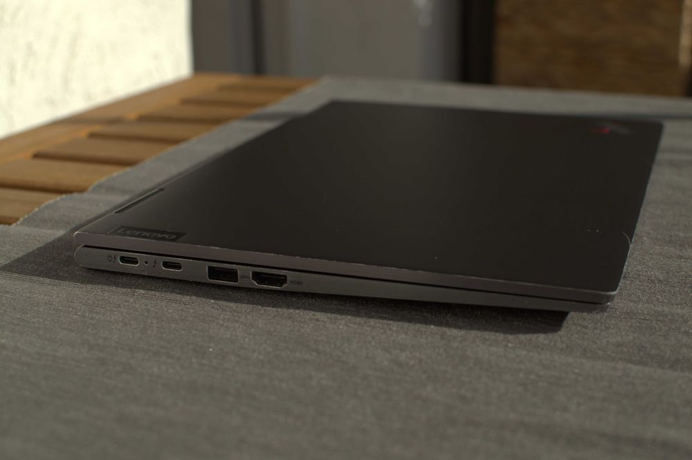 Лаптоп Lenovo X1 Yoga Gen 6 i7 / 16GB / 256GB SSD / IPS Touch