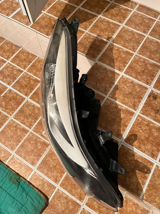 Элантра 2015 правый фара