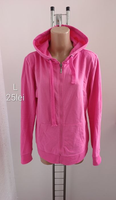 Vând haine de sezon