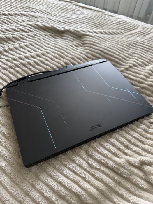 Продам игровой ноутбук Acer Nitro 5