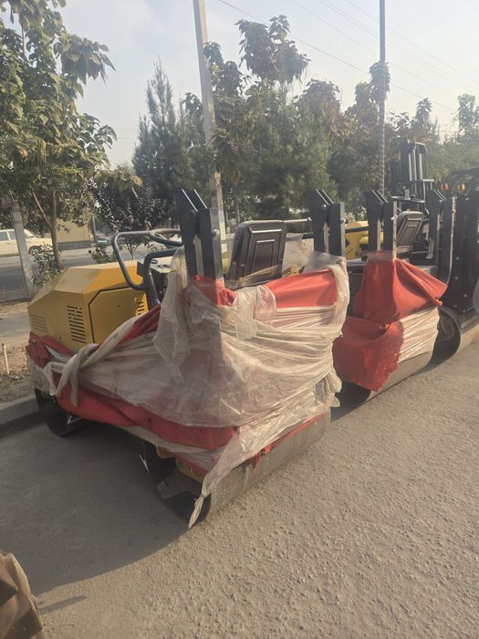 Виброкаток 2тонна