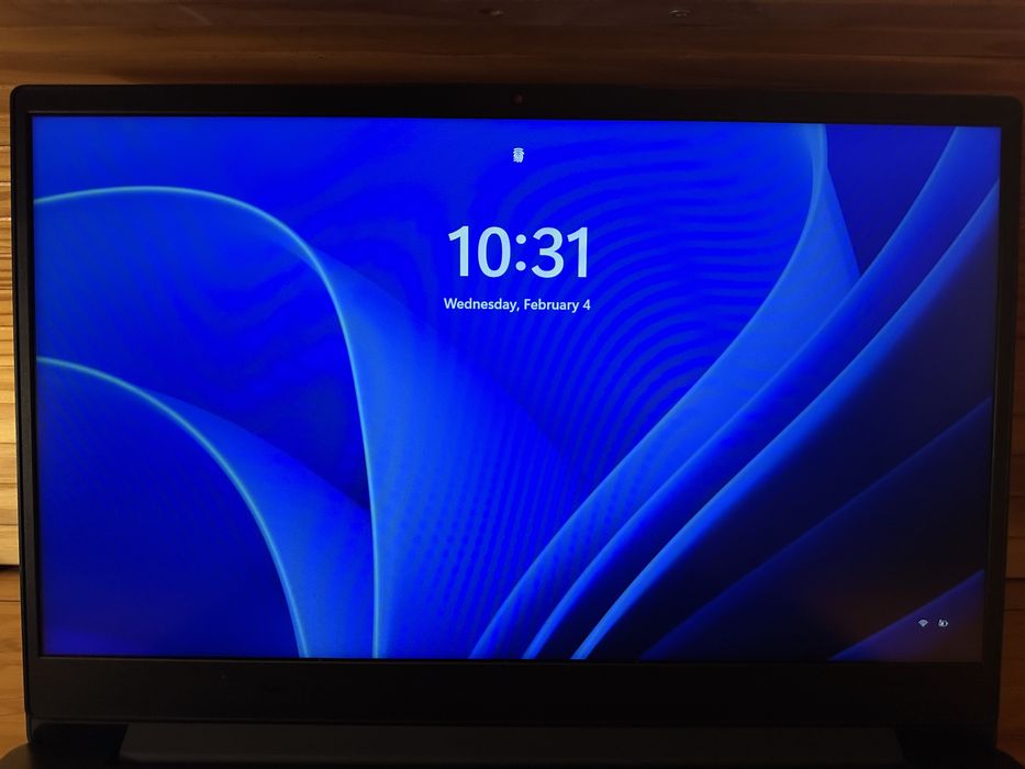 !!! GARANȚIE!!! Lenovo IdeaPad 3 Complet, geantă + mouse + mouse pad