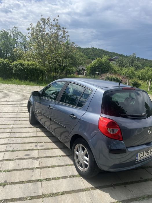 Renault   Clio   .