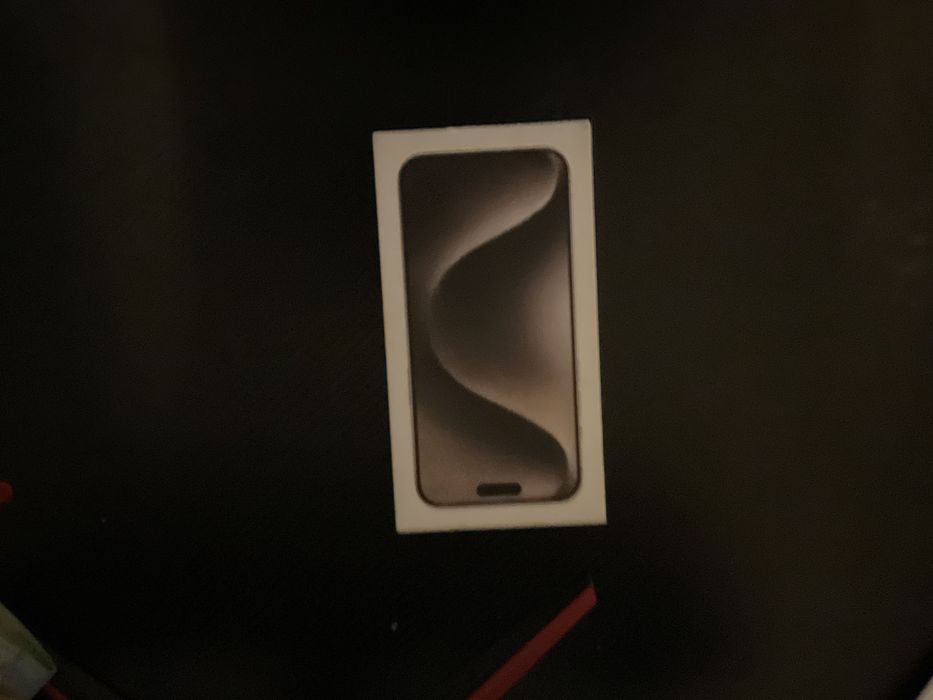 Vand/schimb Iphone15 pro max impecabil