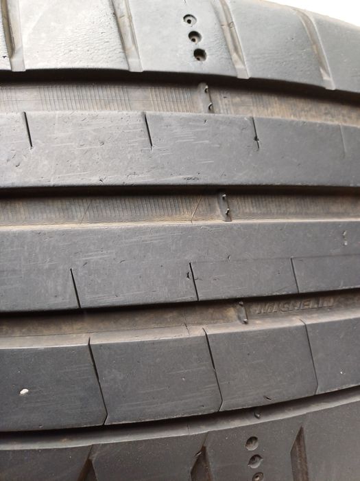 Гуми 225/45/18 Мишелин