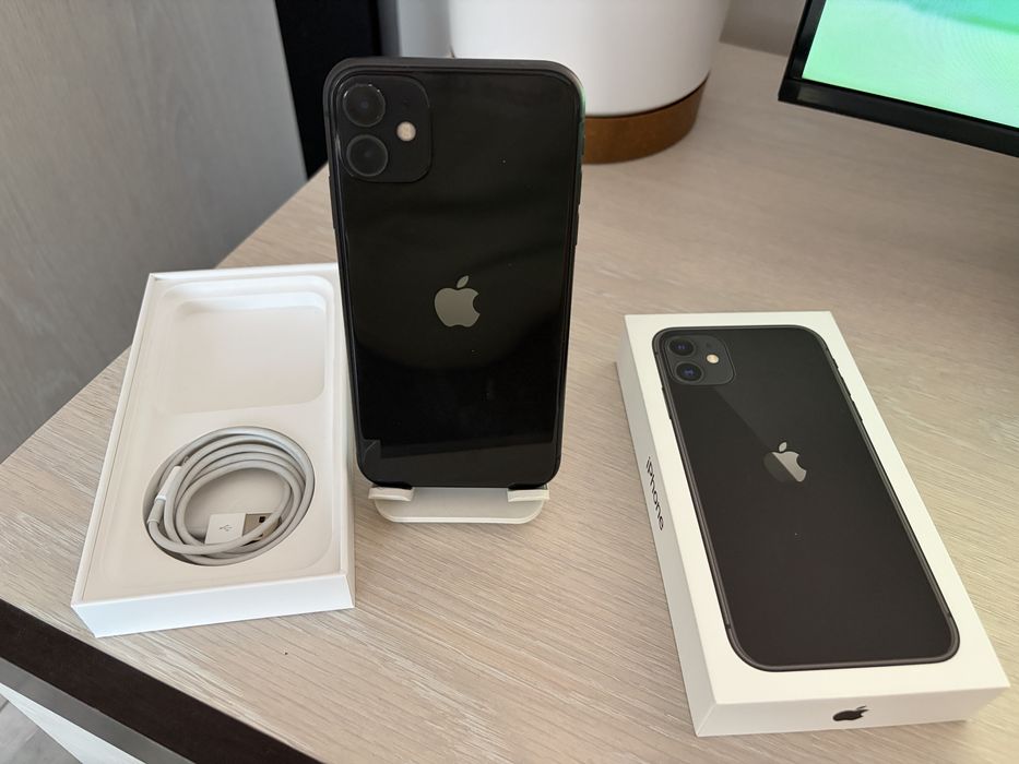 Ipone 11, 64 Gb primul proprietar